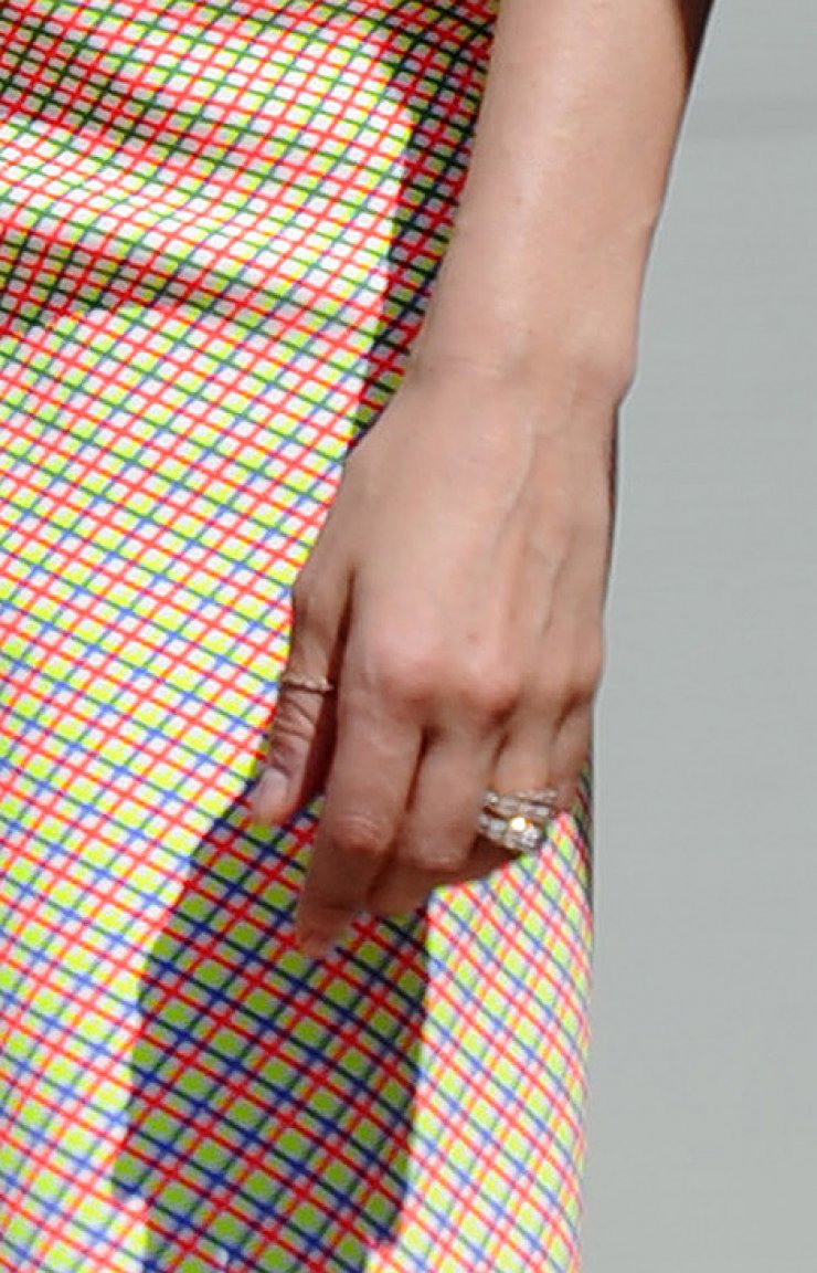 Σταρ του Hollywood ανεβαίνει σιγά σιγά τα σκαλιά της εκκλησίας [εικόνες]