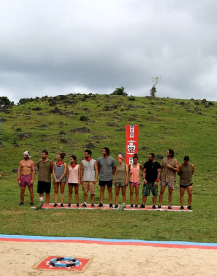 "Survivor": Χτενισμένες και βαμένες οι παίκτριες της ομάδας των "Διασήμων" είναι άλλοι άνθρωποι