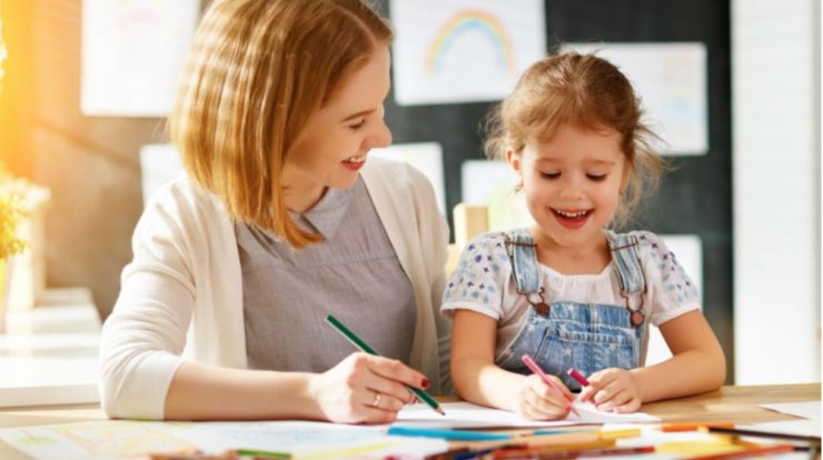 Τρεις βασικοί κανόνες για το διάβασμα του παιδιού στο σπίτι μαζί με τους γονείς