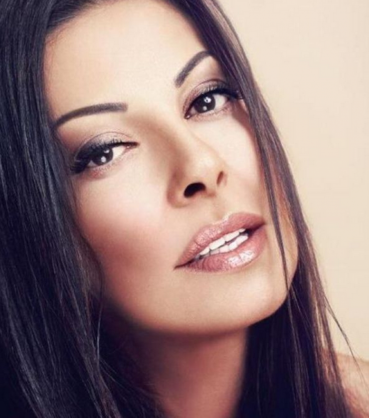 Άντζελα Δημητρίου: Αποκαλύπτει την ηλικία της!