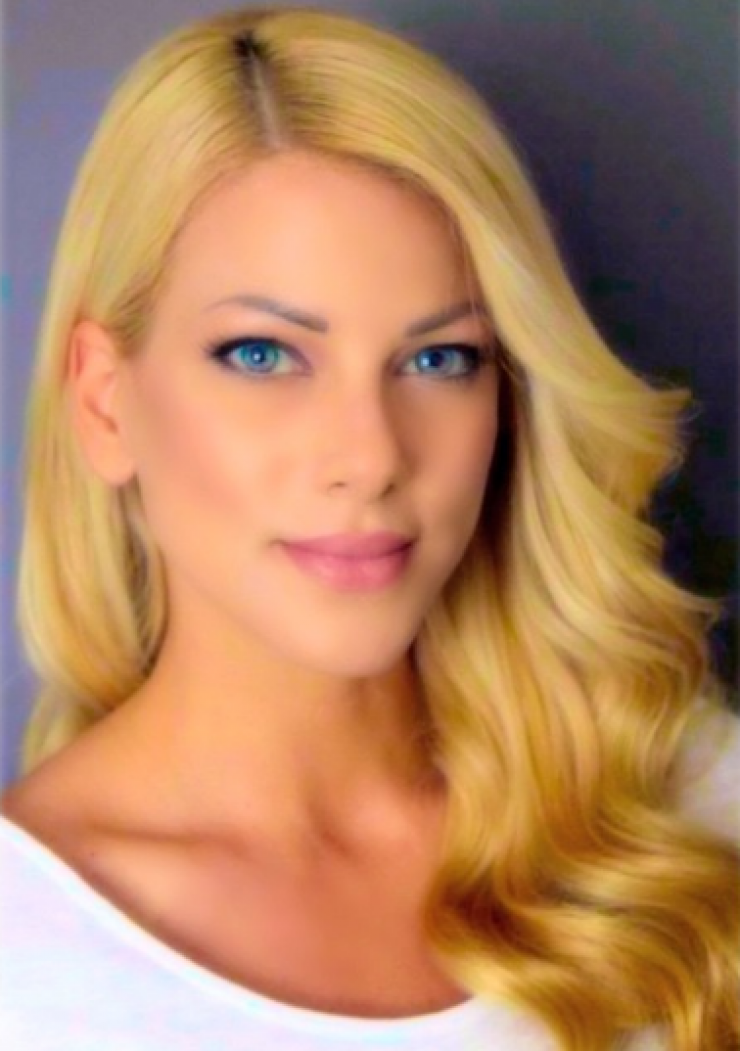 Χριστίνα Δημητρίου: Την είδαμε με μαγιό και πάθαμε πλάκα!