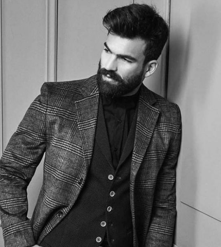 Δημήτρης Αλεξάνδρου: Οι πρώτες κοινές φωτογραφίες που επιβεβαιώνουν τη σχέση με την κατά 17 χρόνια μεγαλύτερη σύντροφό του!