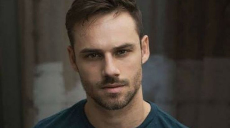 Δημήτρης Γκουτζαμάνης: Ερωτευμένος στην Κύπρο ο κούκλος ηθοποιός της "Γαλάτειας"