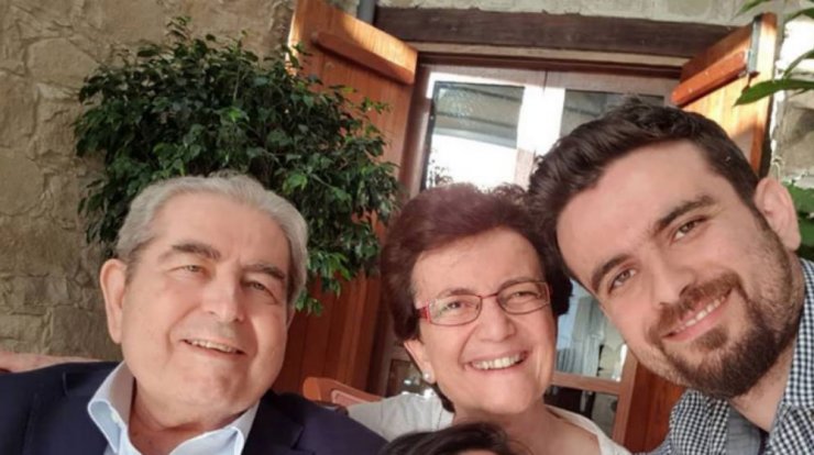 Το συγκινητικό "αντίο" του γιου του Δημήτρη Χριστόφια! [εικόνα & βίντεο]