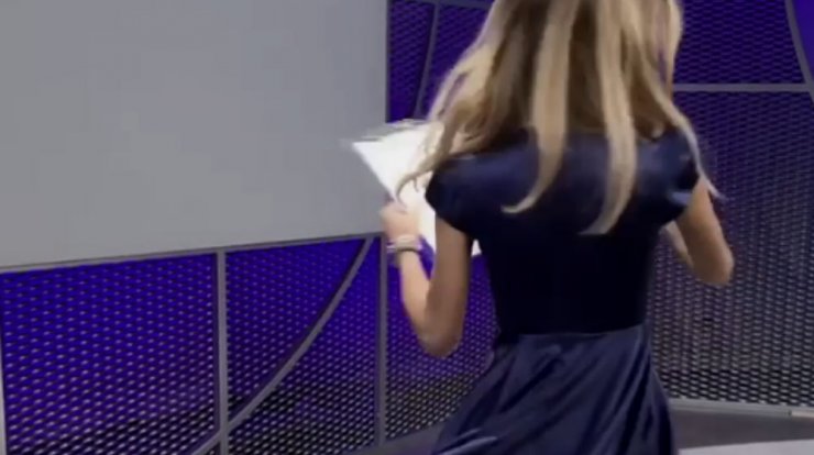 Γνωστή εγκυμονούσα δημοσιογράφος μόλις ανακοίνωσε πως έχει κορωνοϊό [βίντεο]