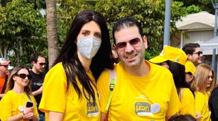 Ευθύμιος Δίπλαρος – Αργυρώ Ροτσίδου: Μαζί με τα παιδιά τους στην Πορεία Χριστοδούλας [εικόνες]