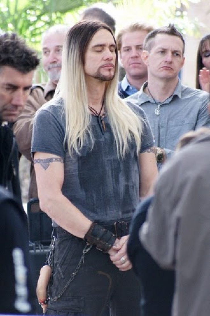 Αγνώριστος ο 51χρονος ηθοποιός. Άλλαξε από τη γη μέχρι τον ουρανό.