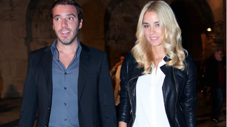 Δούκισσα Νομικού: Η δημόσια ερωτική εξομολόγηση στο σύζυγό της και η φωτογραφία που την "τράβηξε" στον κήπο του σπιτιού τους