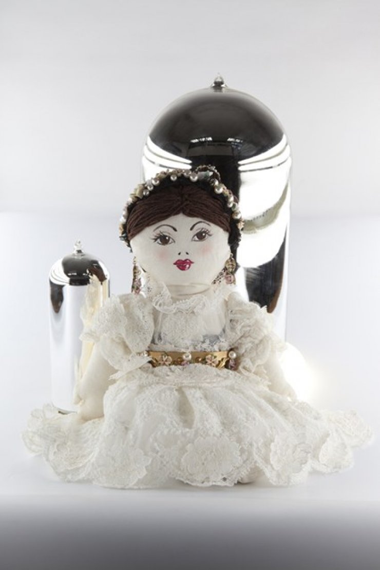 Η κούκλα των Dolce & Gabbana!