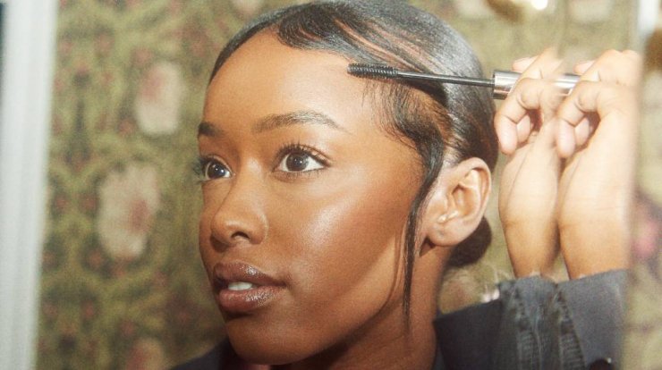 Frizz Tamer N○130. Ο νέος ήρωας των μαλλιών στη τσάντα σας