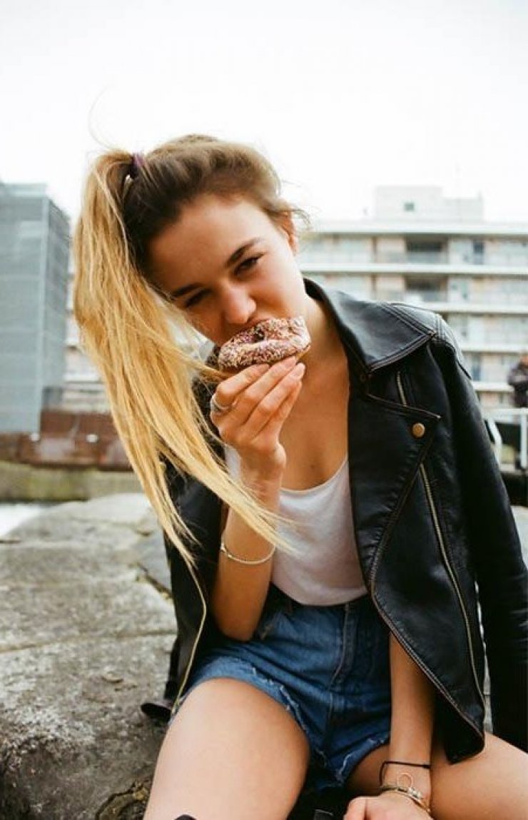 Τι πραγματικά συμβαίνει όταν πεινάτε συνέχεια;