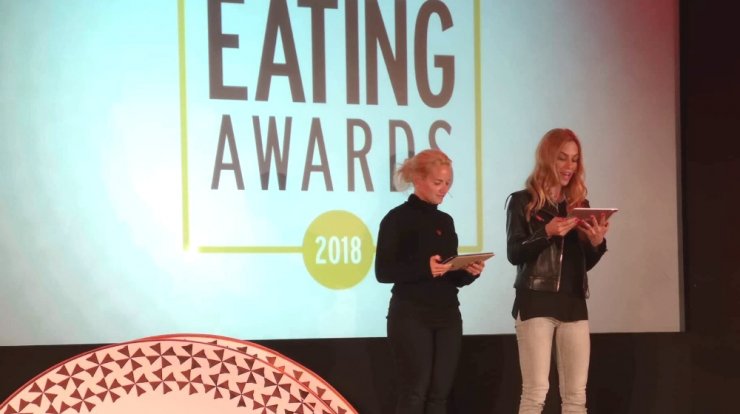 Που βρέθηκαν Μπεκατώρου και Παπαδημητρίου αμέσως μετά τις πρόβες για τα αποψινά Eating Awards 2018; [βίντεο