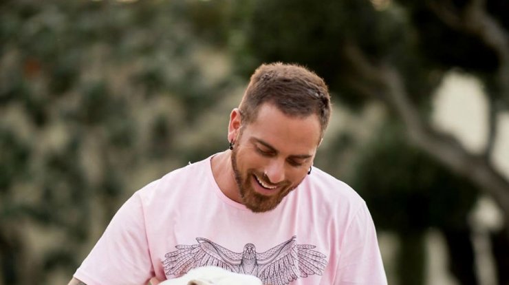 Δώρος Παναγίδης: Δεν πάει το μυαλό σας σε ποια ηλικία έκανε το πρώτο του τατουάζ! [βίντεο]