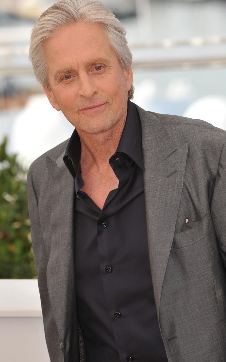 O Μichael Douglas έκανε την αποκάλυψη για διάσημο ηθοποιό: "Έχει καρκίνο στο λαιμό"