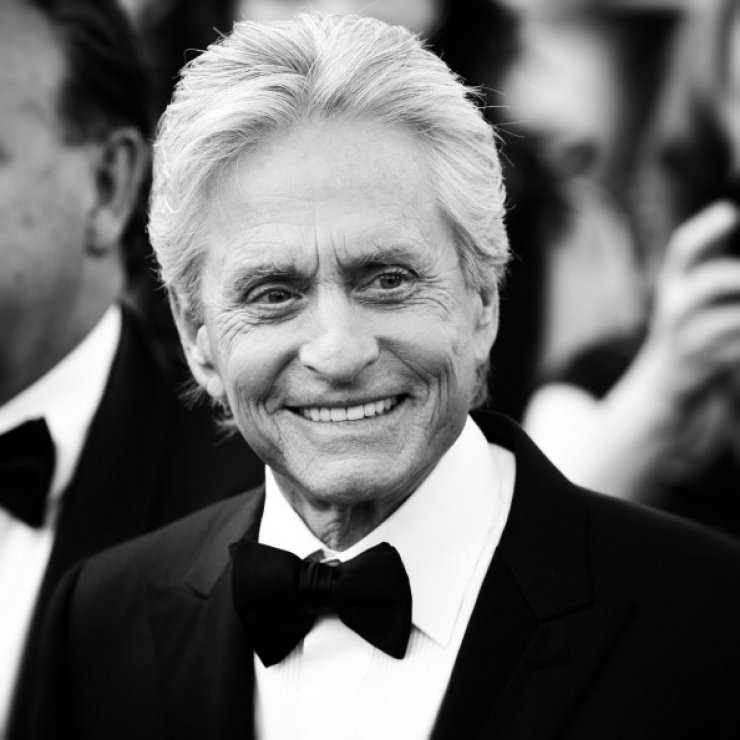 Michael Douglas: «Ο στοματικός έρωτας μου προκάλεσε τον καρκίνο»