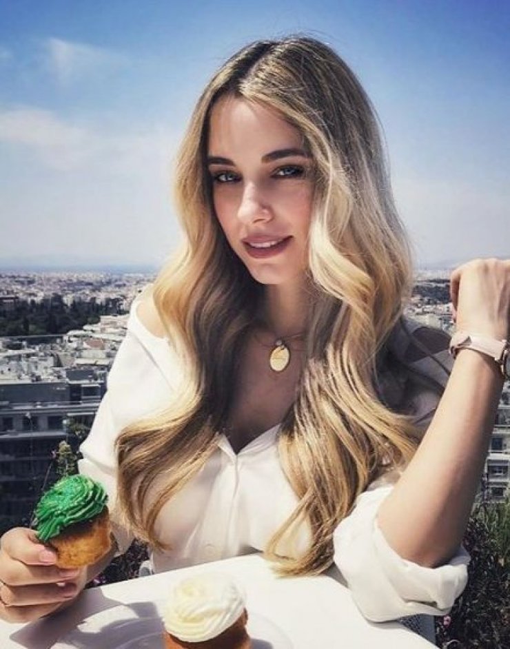 Δούκισσα Νομικού: Δείτε το κορμί της χωρίς ρετούς 11 εβδομάδες μετά τη γέννηση του γιου της!