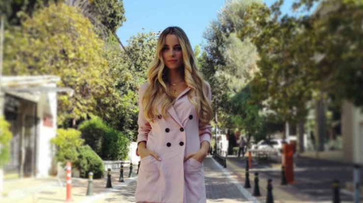 Η άσκηση που επιλέγει η Δούκισσα Νομικού για τέλεια γράμμωση! [βίντεο]