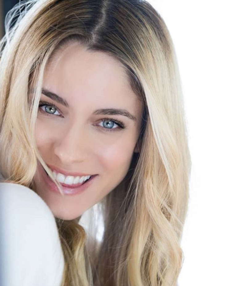 Δείτε το φυλαχτό που φοράει η Δούκισσα Νομικού μετά τη γέννηση του γιου της!