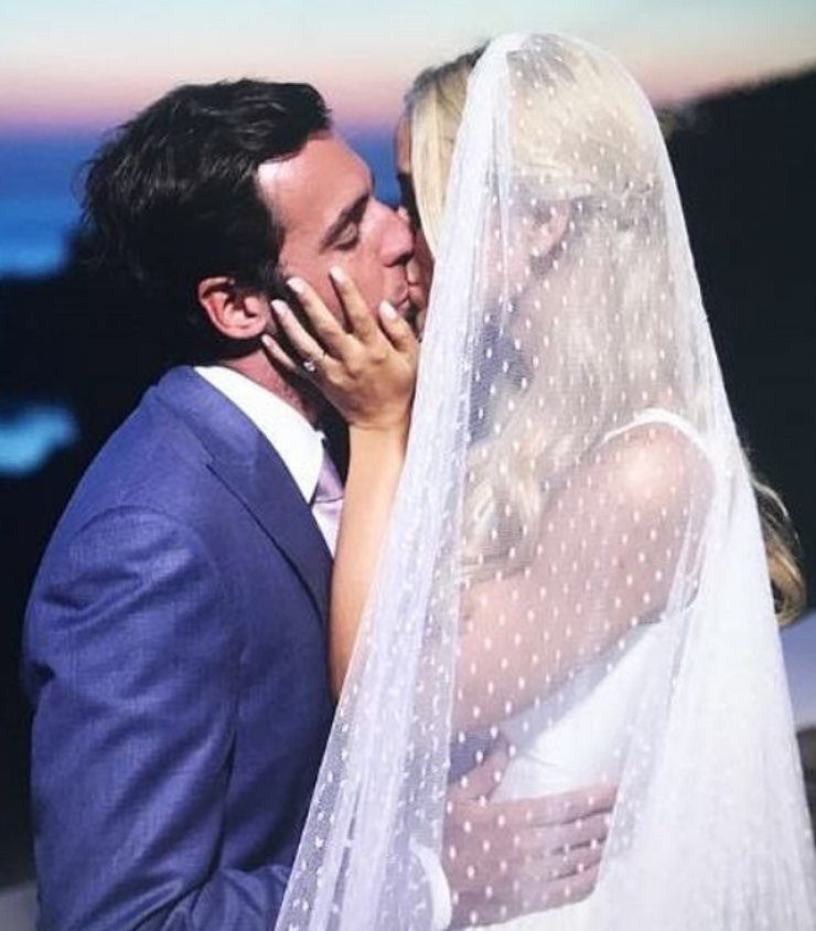 Το υπέροχο και πρωτότυπο δώρο που θα κάνει η Δούκισσα Νομικού στο σύζυγό της για τα Χριστούγεννα!