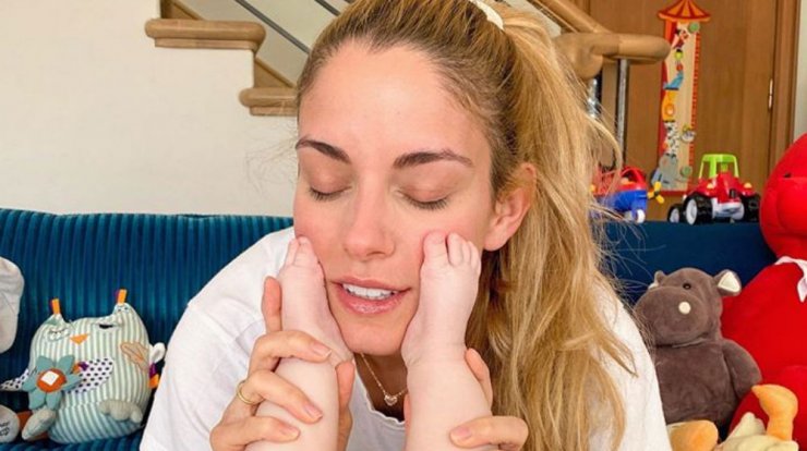 Δούκισσα Νομικού: Η κόρη της μίλησε και είπε την πρώτη της λεξούλα! [εικόνα]