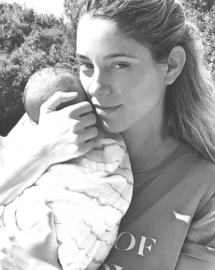 Δούκισσα Νομικού: Αποκάλυψε για πρώτη φορά με ποιον τρόπο έμαθε για την εγκυμοσύνη της και πως το ανακοίνωσε στο σύζυγό της!