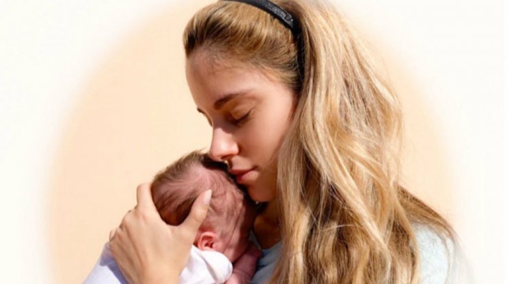 Λιώσαμε! Η Δούκισσα Νομικού μας έδειξε πόσο μεγάλωσε η κορούλα της