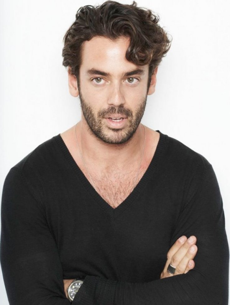 Νέα τροπή στην υπόθεση του κομμωτή των διασήμων Πάνου Καλλίτση - Ήθελαν να τον κρατήσουν όμηρο!