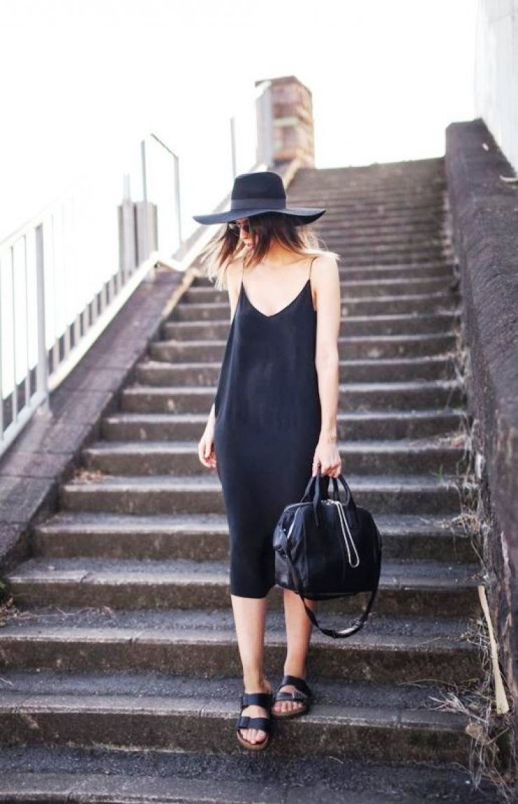 Lingerie dress: Γιατί το αγαπάμε