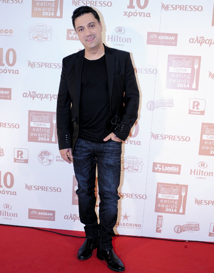 Ο Γιώργος Θεοφάνους μιλά για το μουσικό έργο "ΧΟΕΣ"