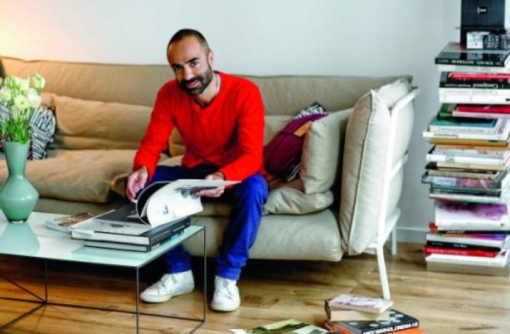 Στο σπίτι με τον Erotokritos