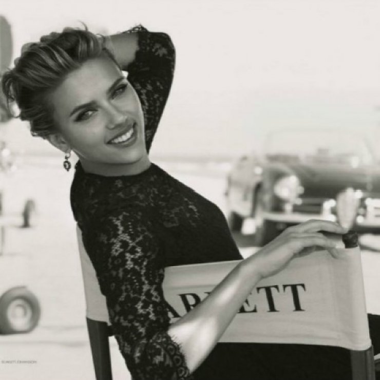 Μάθετε τι δεν αποχωρίζεται με τίποτα η Scarlett Johansson τα Χριστούγεννα