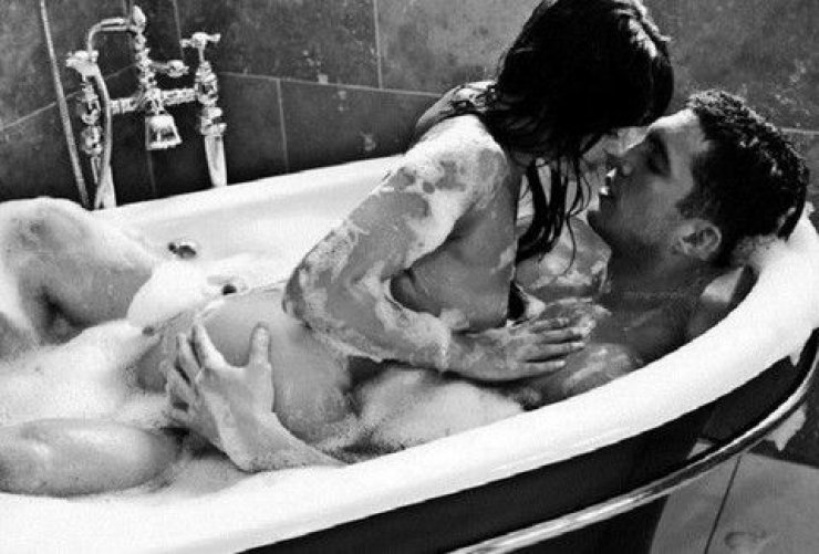 11 πράγματα που εξάπτουν την ερωτική του διάθεση κάθε φορά