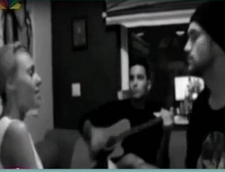  Η Τάμτα στην Eurovision με τους Freaky Fortune; [video]