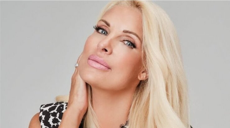 Ελένη Μενεγάκη: Για ποιο λόγο αναβλήθηκε η αυριανή της πρεμιέρα; [βίντεο]