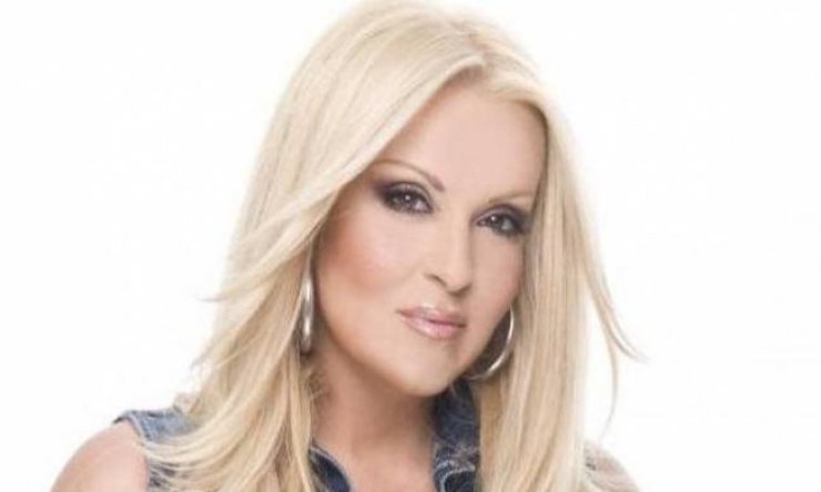 Η Ναταλία Γερμανού γράφει βιβλίο