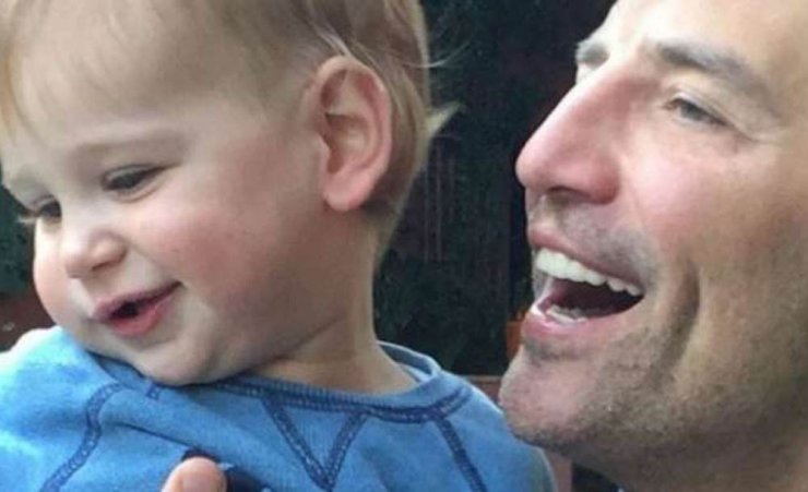 Σάκης Ρουβάς - Κάτια Ζυγούλη: Βάφτισαν τον γιο τους Απόλλωνα!