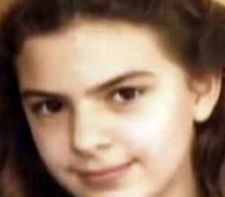  Δεν θα πιστέψετε ποια γνωστή Ελληνίδα παρουσιάστρια είναι το κοριτσάκι της φωτογραφίας