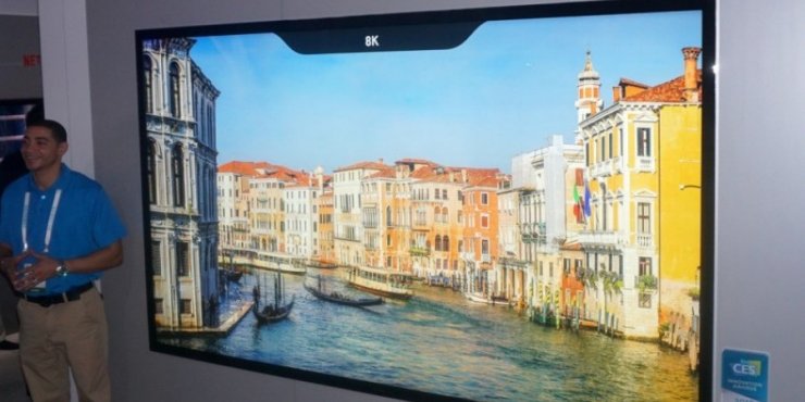 Η  πρώτη τηλεόραση στον κόσμο με υπερ-υψηλή ανάλυση