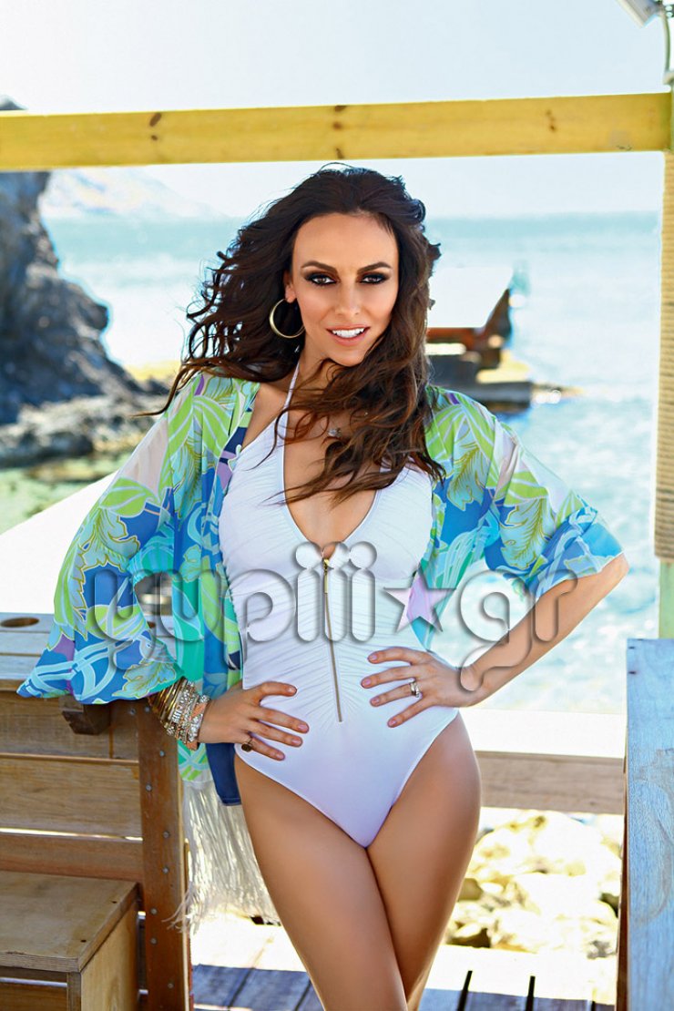 Μπέττυ Μαγγίρα: Φωτογραφίζεται με μαγιό & αποκαλύπτει πόσα κιλά έχασε