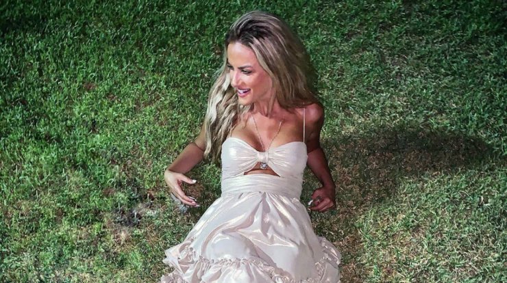 Έφη Παπαϊωάννου: Η matchy – matchy εμφάνιση με την κόρη της, Αθηνά! [βίντεο]