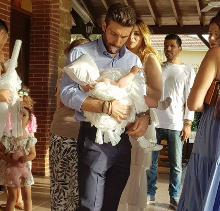 Που βρέθηκε η Χριστιάνα Αριστοτέλους με τη μικρή Μελίνα να “κλέβει” τις εντυπώσεις;