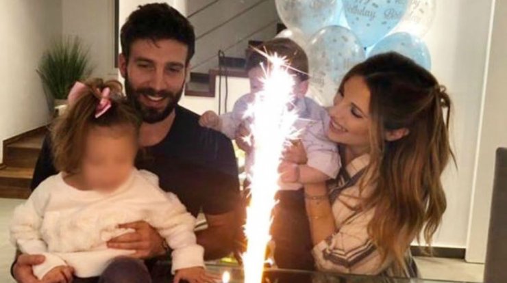 Γιώργος Εφραίμ: Αγκαλιά με τα δύο του παιδιά, Μελίνα και Ανδρέα! [εικόνα]