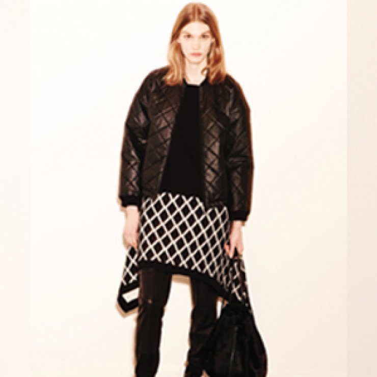 Elizabeth and James: Η πρώτη συλλογή από τσάντες!