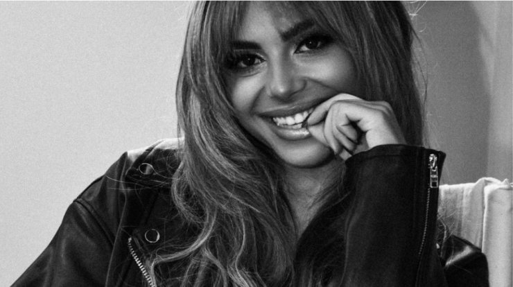 Ελευθερία Ελευθερίου: Έχετε δει το μοντέρνο σαλόνι στο διαμέρισμά της στην Αθήνα; [εικόνα]