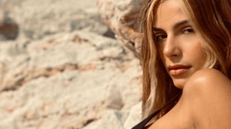 Ελευθερία Ελευθερίου: Ποζάρει με μικροσκοπικό μαγιό και το sexiness είναι στα ύψη! [εικόνες]