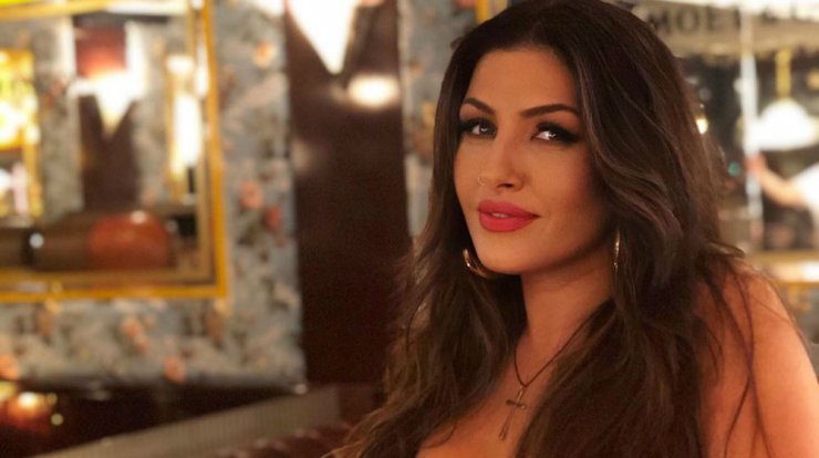 Έλενα Παπαρίζου: Η σπάνια εικόνα με τον σύζυγό της από τις διακοπές τους