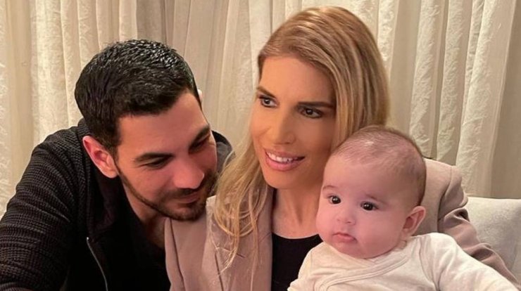 Σταύρος Κωνσταντίνου – Έλενα Ανδρέου: Η πρώτη “απόδραση” με τον 6 μηνών γιο τους [εικόνες]