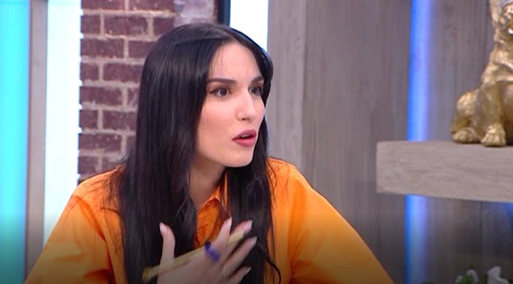 Έλενα Θεοδώρου on air: “Νιώθω ότι πνίγομαι αυτή τη στιγμή” [βίντεο]