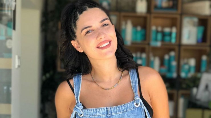 Έλενα Θεοδώρου: Μας έδειξε πόσο έχει φουσκώσει η κοιλίτσα της [εικόνες] 