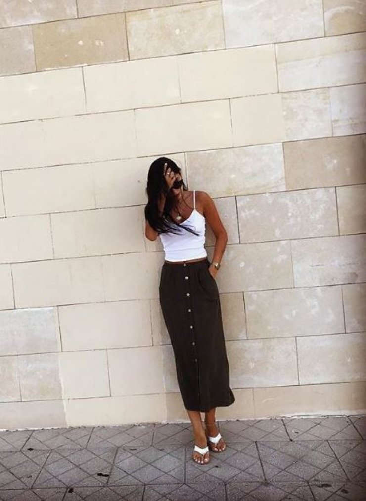 Τηλεοπτικό πρόσωπο ξεσήκωσε το instagram με το σέξι μαγιό της [εικόνα]